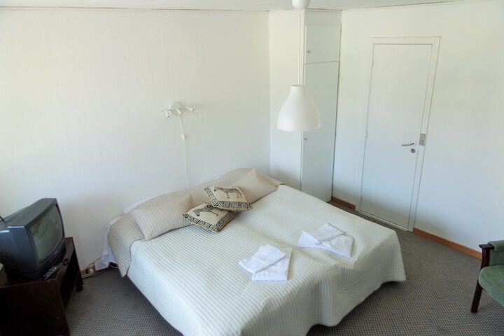Room 9 of 45