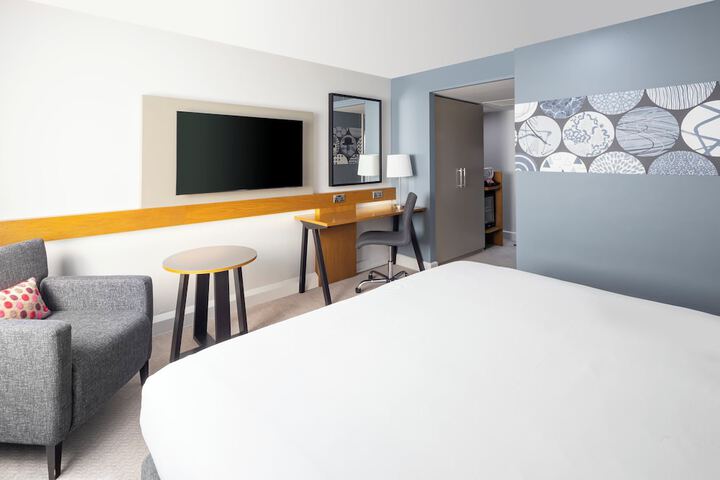 Room 27 of 120