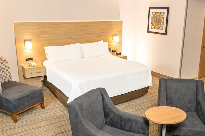 Room 10 of 55