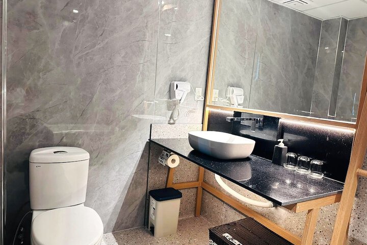 Clean Restrooms