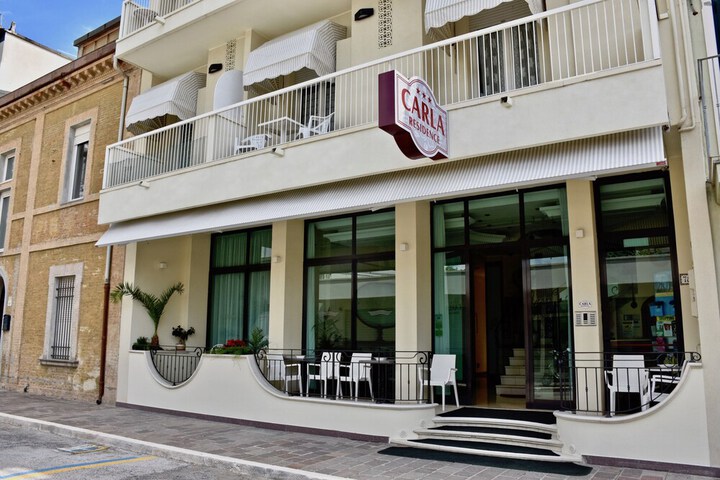 Hotel 13 of 14