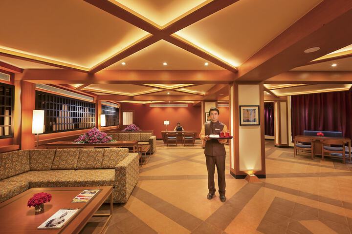 Guest Lobby