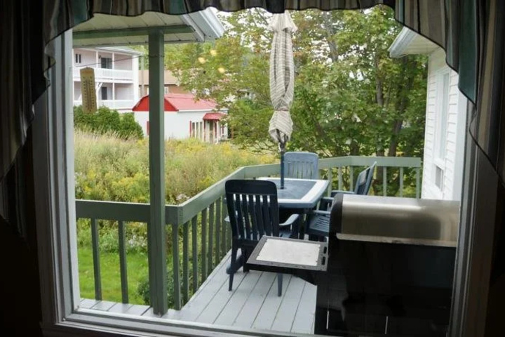 Terrace/Patio 6 of 11