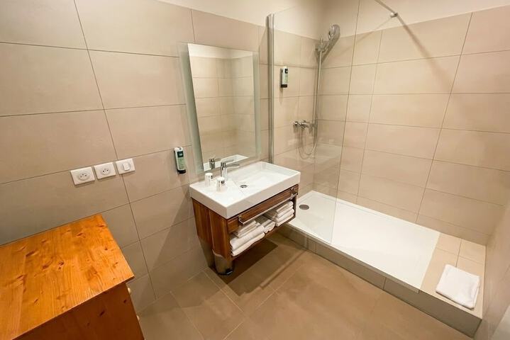 Clean Restrooms