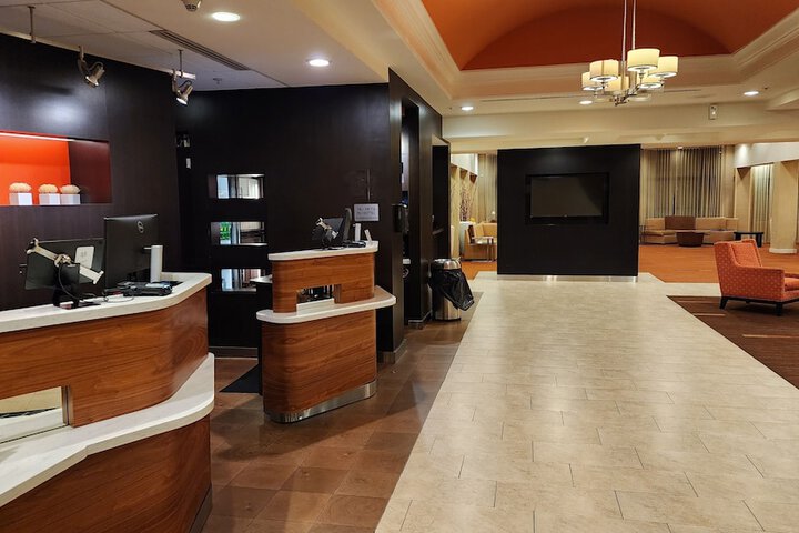 Hotel Interior 18 of 135