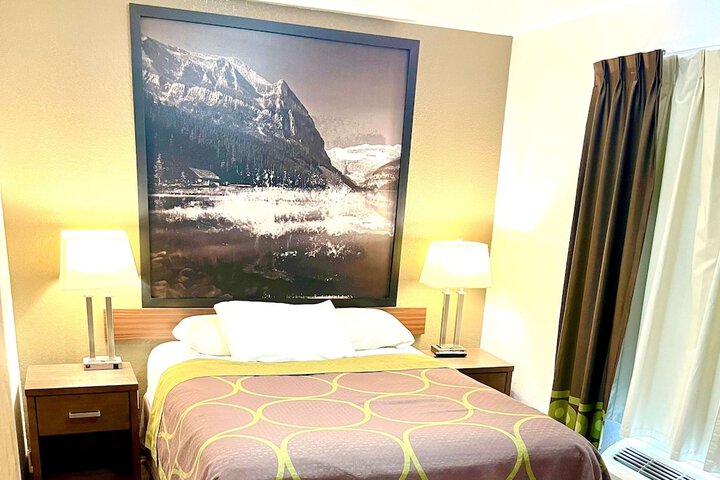 Room 17 of 63