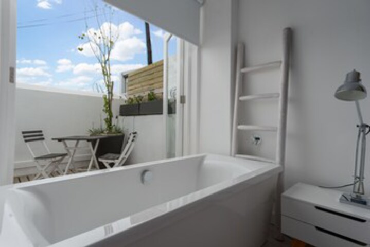 Room 3 of 14