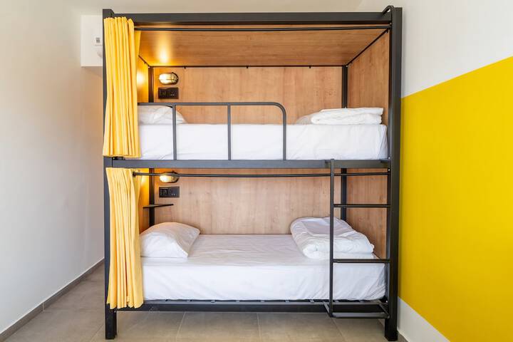 Room 15 of 43
