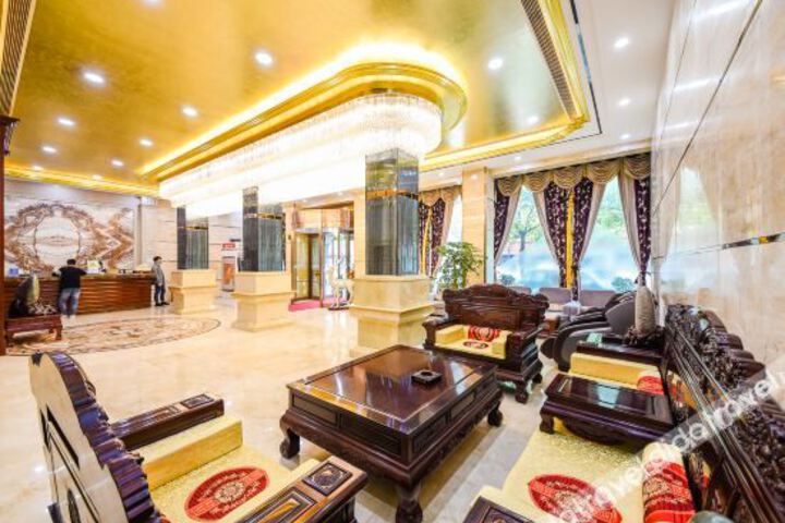 Hotel Interior 10 of 22