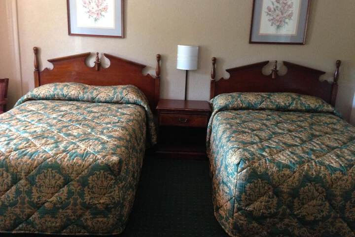 Room 9 of 20