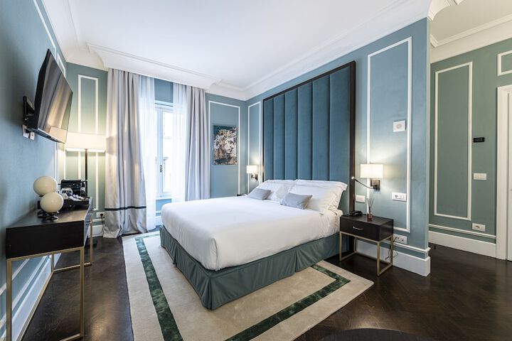 Room 15 of 76