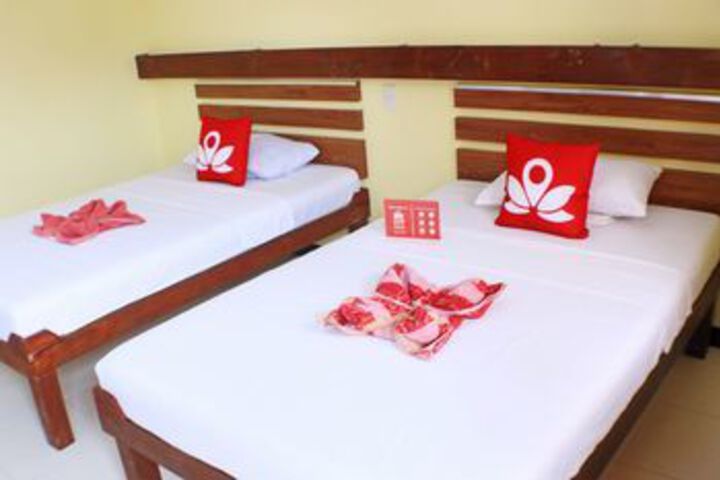 Room 8 of 25