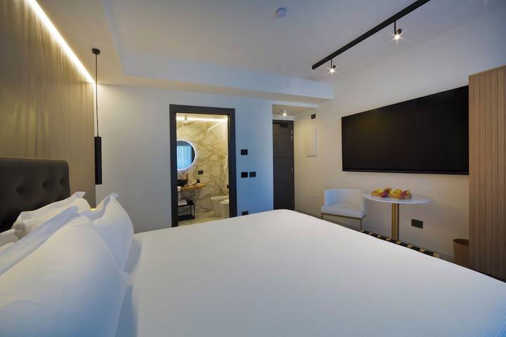 Room 48 of 97