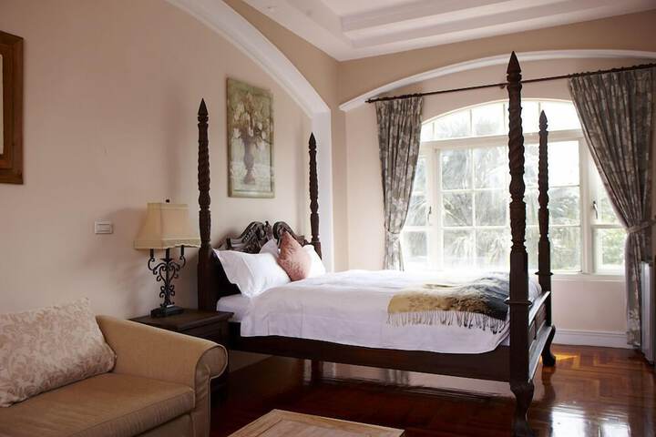 Room 20 of 87