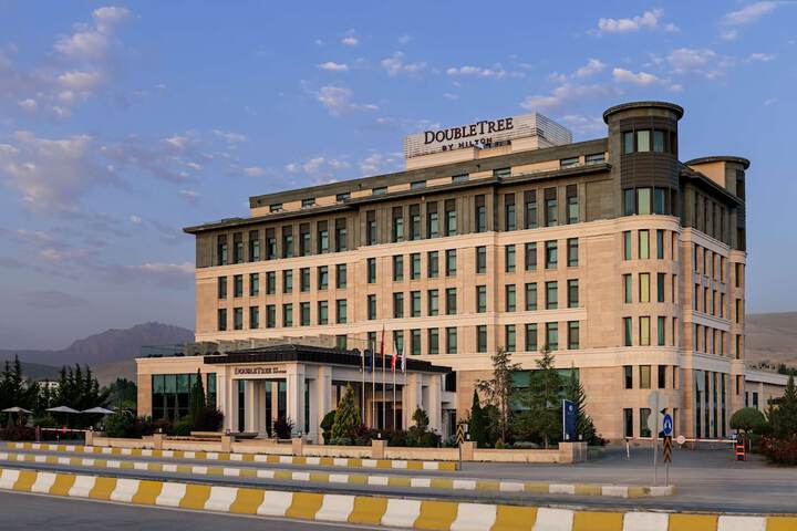 Hotel 119 of 127