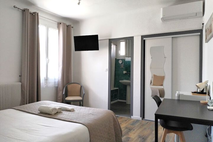 Room 16 of 47