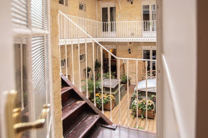Terrace/Patio 28 of 42