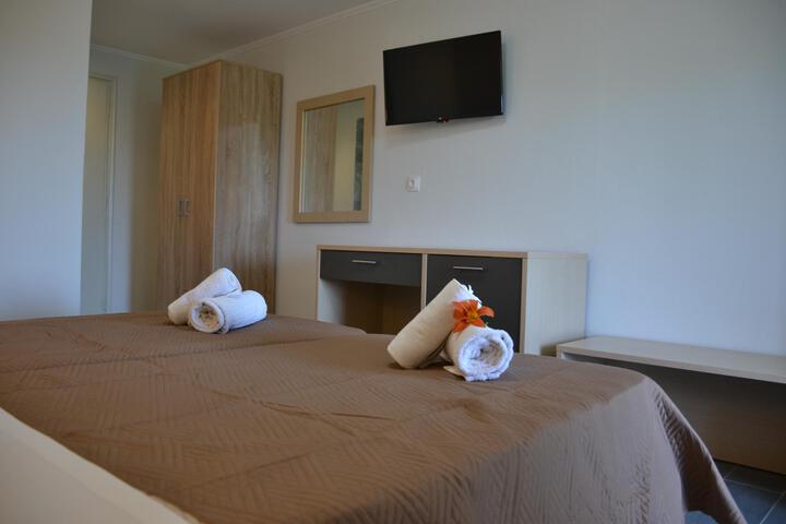 Room 17 of 41