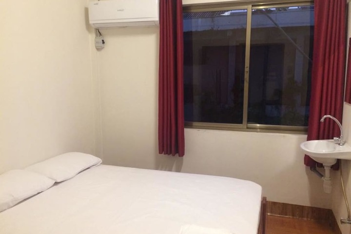 Room 6 of 41