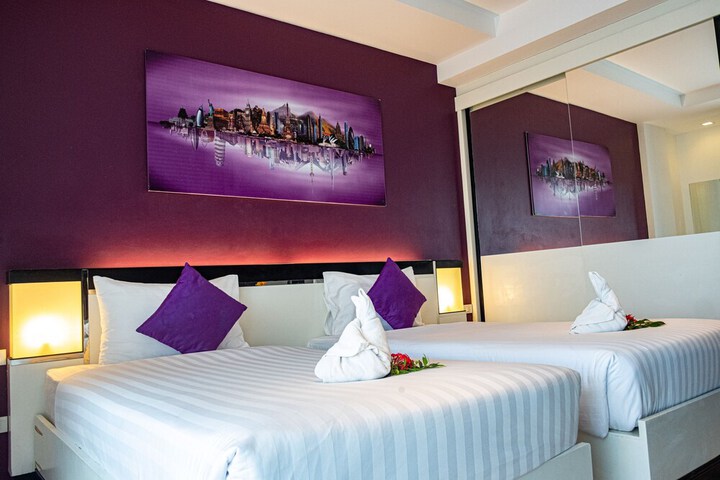 Room 2 of 13