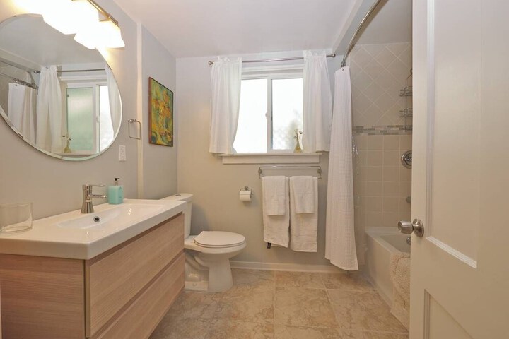 Room 15 of 15