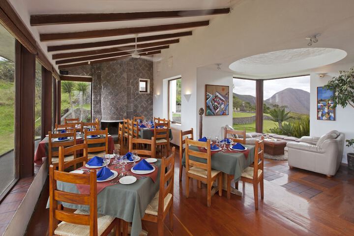 Dining Photos