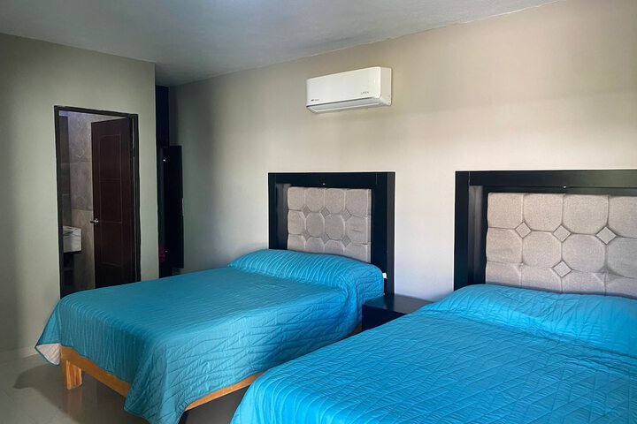 Room 4 of 11