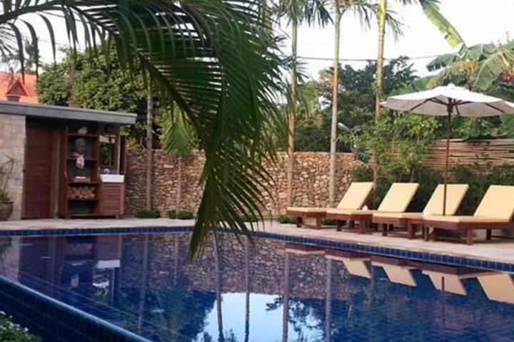 Pool 6 of 8
