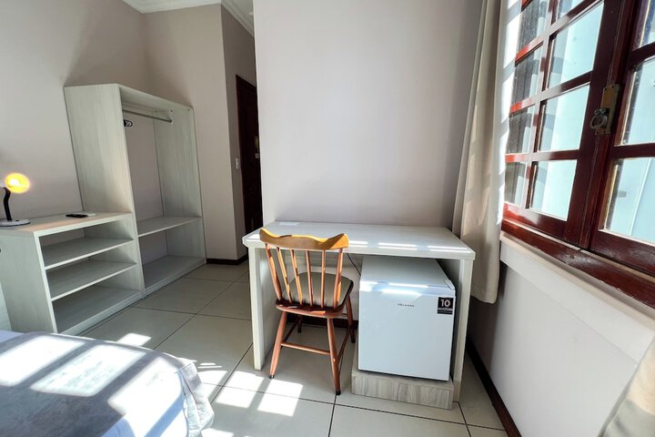 Room 34 of 206