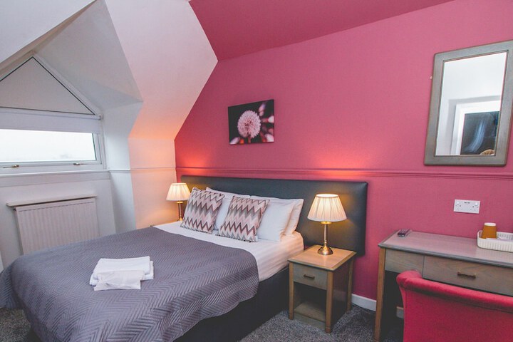 Room 3 of 13