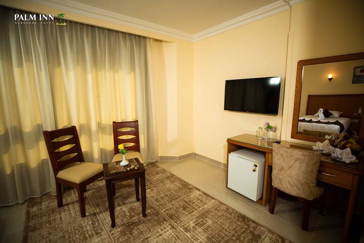 Room 10 of 76