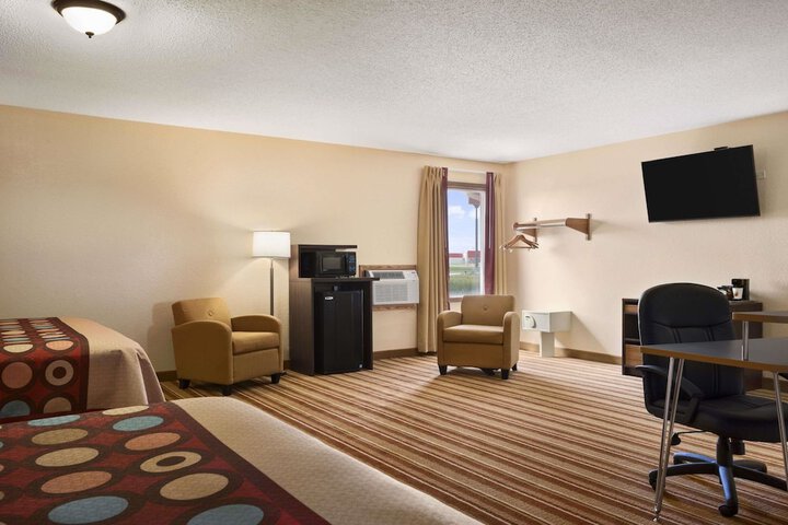 Room 5 of 36