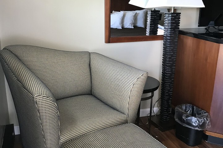 Room 14 of 104