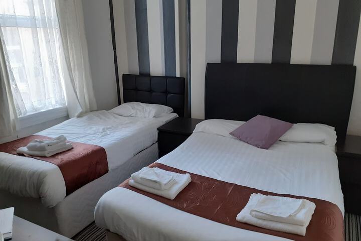 Room 12 of 42