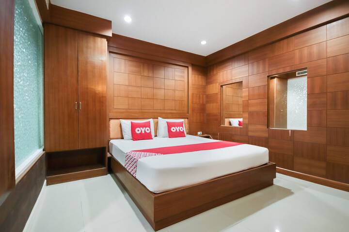 Room 8 of 24