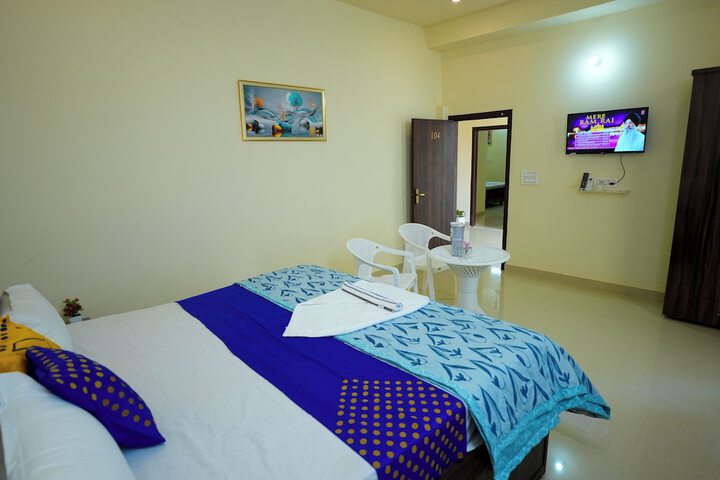 Room 9 of 35