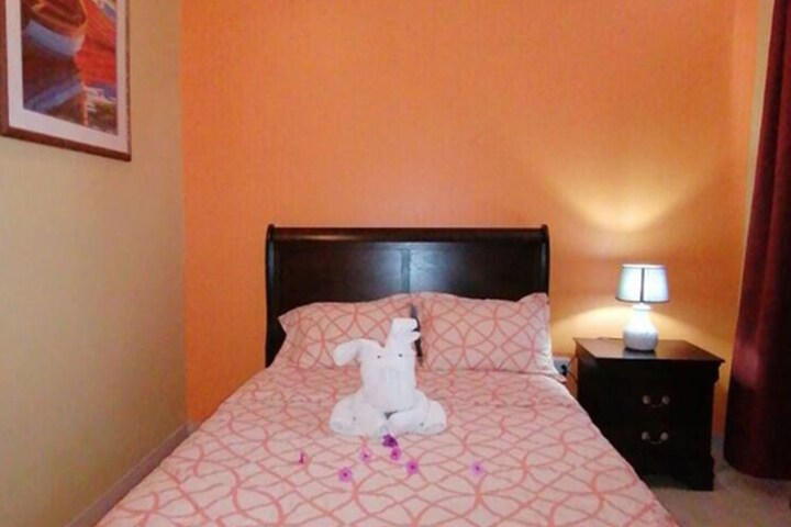 Room 9 of 31