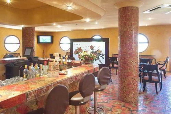 Dining Photos