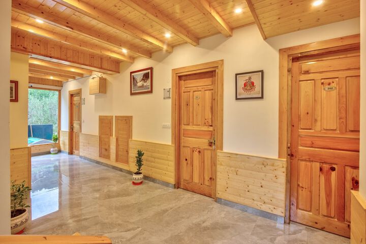 Room 3 of 18