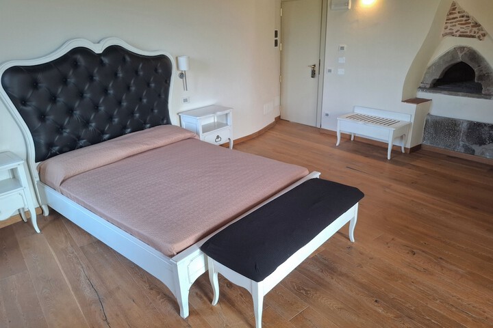 Room 22 of 84