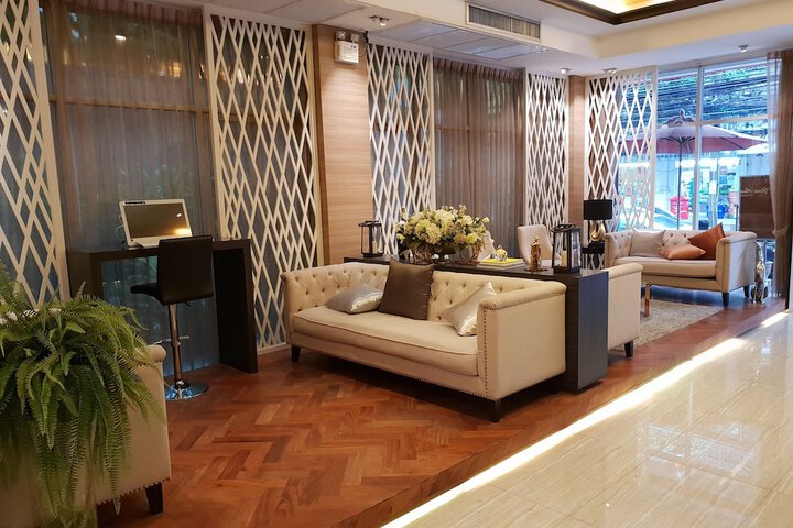 Lobby Entry