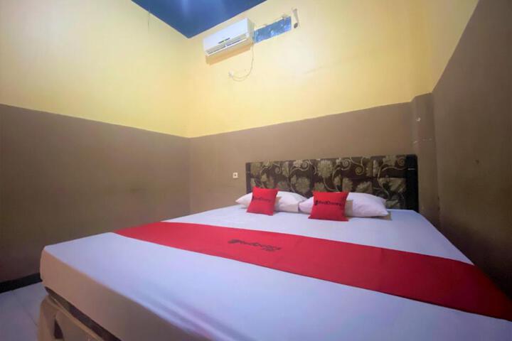 Image of RedDoorz at Wisma Sentosa Palopo