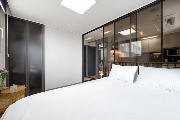 Room 206 of 640