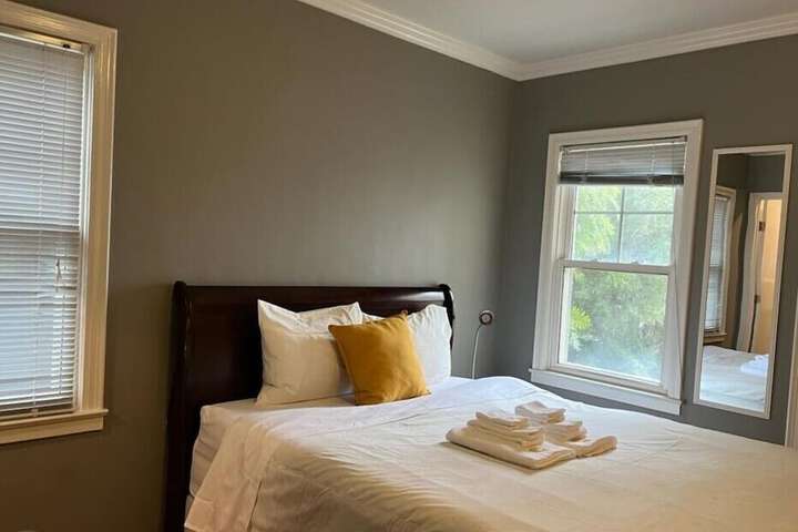 Room 9 of 36