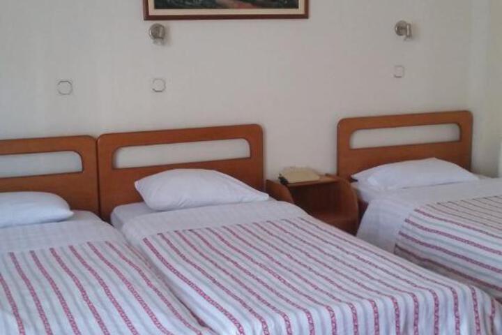 General 3 of 16