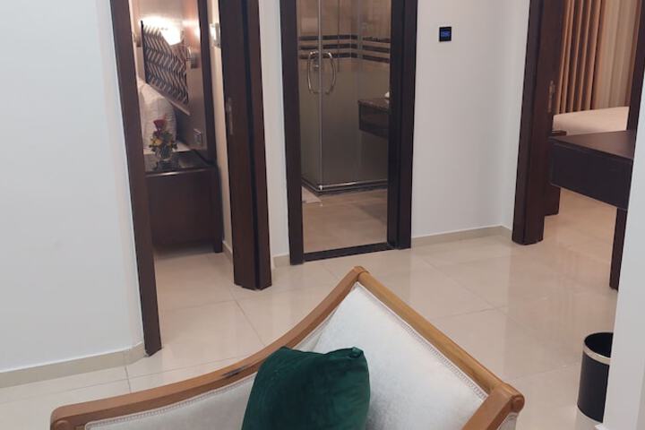 Room 10 of 61