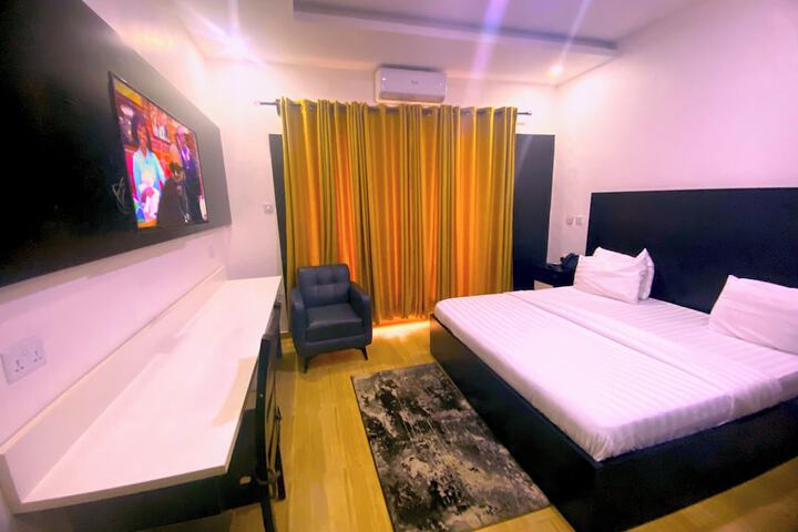 Room 36 of 66