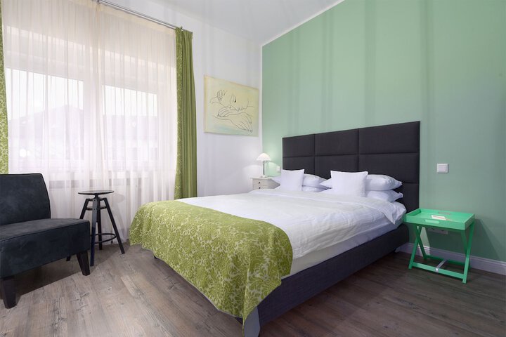 Room 14 of 29