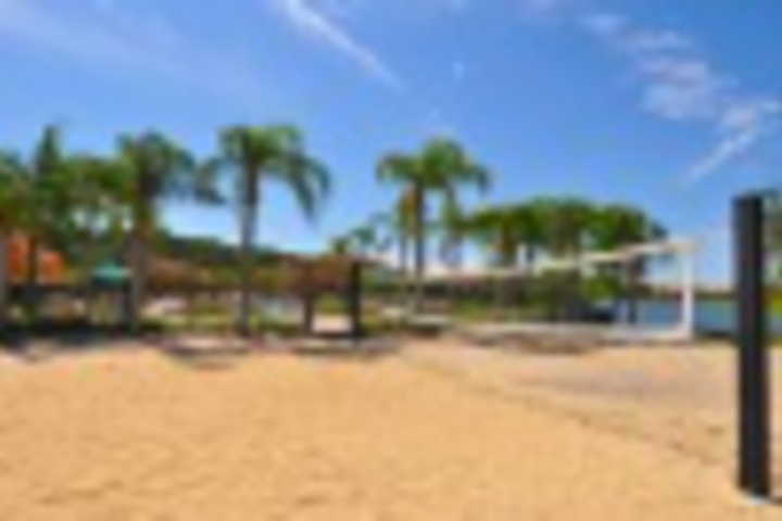 Beach 278 of 287