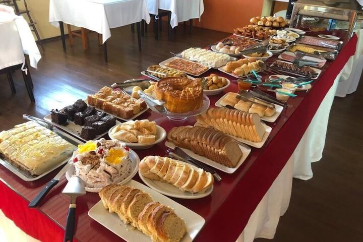 Breakfast/Coffee Service 4 of 5